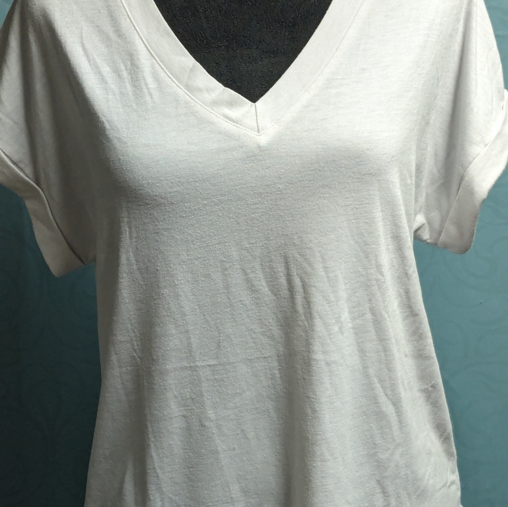 V-Neck White T-shirt